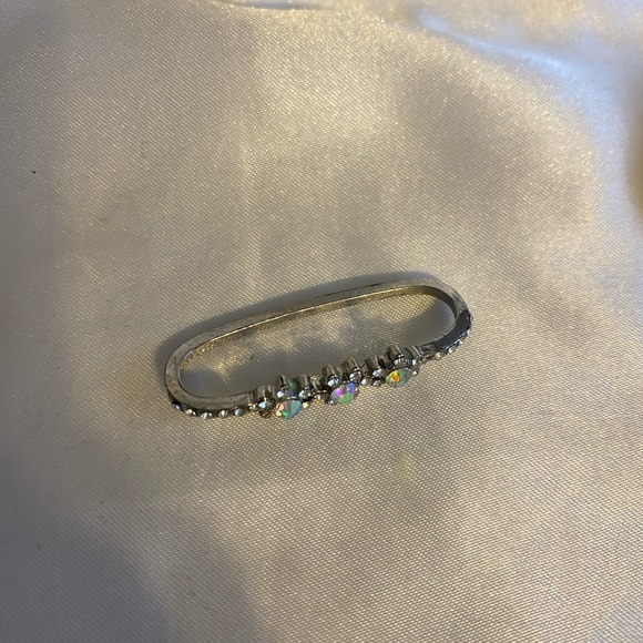 Silver Ear Cuff with Metalic & Diamond Gems - Picture 2 of 7